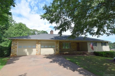 130 Boulder Drive sold home in Forest Hollow, Lincolnton, NC
