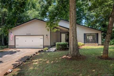 3656 Chiswick Court sold home in Cedarwood, Charlotte, NC