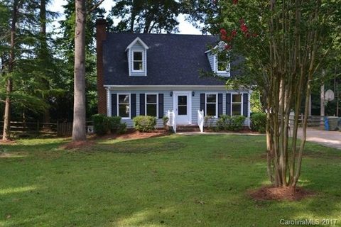 1503 Brookbend Court sold home in Edgewoods, Fort Mill, SC