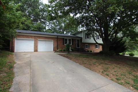 1205 Memory Lane sold home in Rolling Hills, Monroe, NC