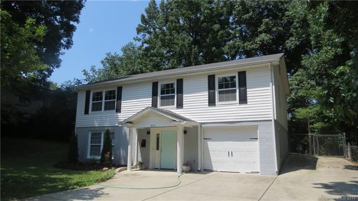 815 Dobson Drive sold home in Fairfax Woods, Charlotte, NC