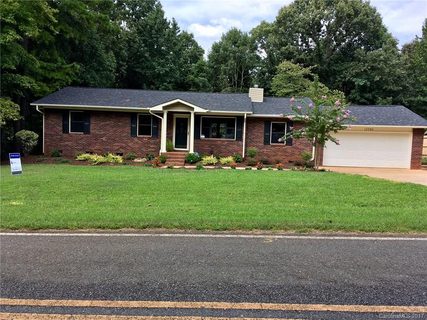13720 Woody Point Road sold home in Woody Point Acres, Charlotte, NC