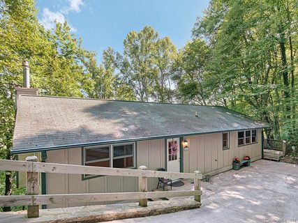187 Torda Trace sold home in Patchens Mountainside Forest, Waynesville, NC
