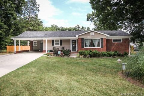 443 Kingfield Drive sold home in Kingfield, Concord, NC