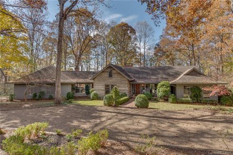 3 Jackson Grove North None