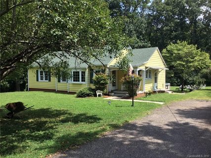 830 Meadow Road