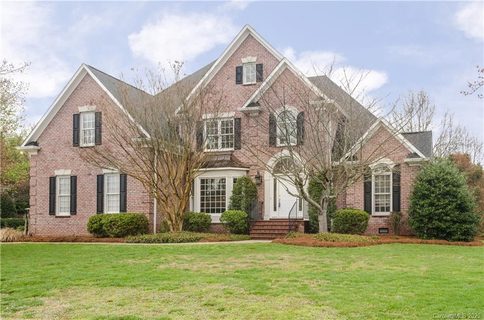 823 Kings Crossing Drive