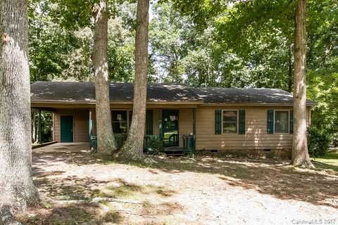 1643 Maple Lane