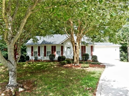 7523 Hubbard Woods Road sold home in Hubbard Woods, Charlotte, NC