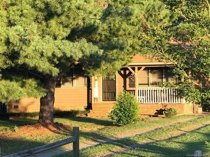 804 Gladedale Lane