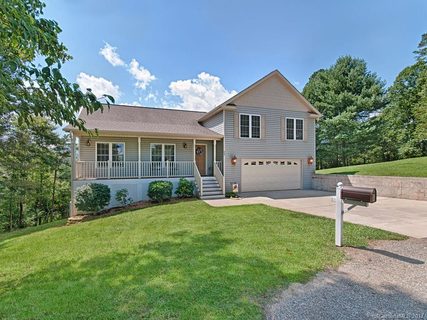 219 Post Oak Trail sold home in Poplar Hills, Leicester, NC