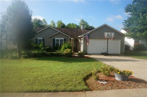 1059 Chapel Creek Road sold home in Autumn Ridge, Concord, NC