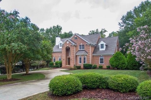 3834 Carmel Forest Drive sold home in Carmel Forest, Charlotte, NC