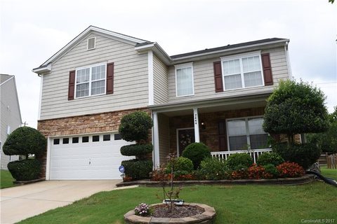 7444 Lamplighter Close Drive sold home in Matthews Grove, Charlotte, NC