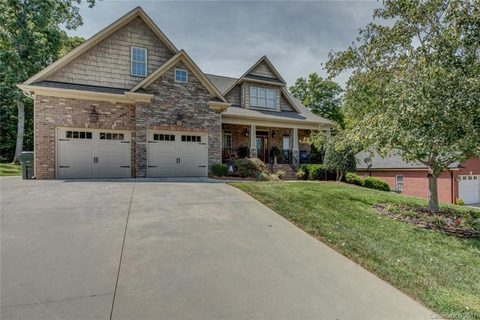 3933 Erskine Woods Drive