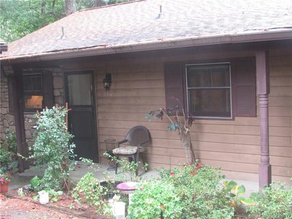 91 Timberlane Drive sold condo in Timberlane Condos, Etowah, NC