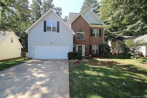 4013 Mozart Court sold home in Turnberry, Charlotte, NC