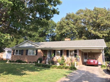 1914 Taylor Drive
