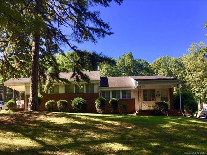3221 Marlborough Road