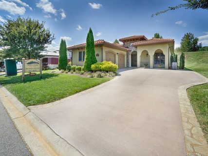 9 Pacifico Drive