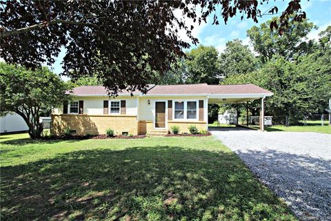 1108 Ridgewood Drive