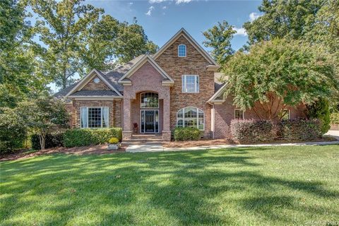 1200 Cheslton Court