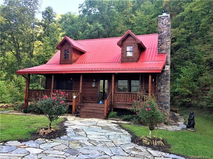125 Bear Hug Way sold home in Wildcat Cove, Sylva, NC