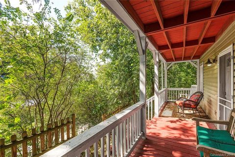 20 Hazzard Street sold home in Hazzard Heights, Asheville, NC