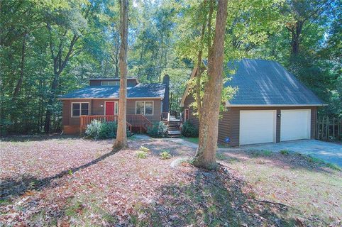 1059 Peachtree Lane