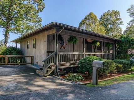 140 Winghaven Heights