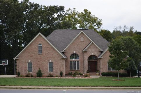 1211 Bugle Lane