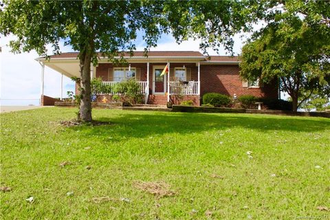 106 Ashburne Drive