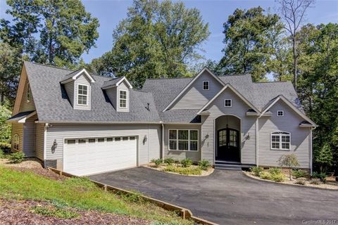 2817 Lake Front Drive