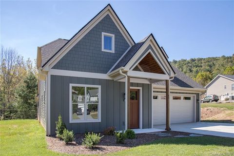 42 Kirkland Drive sold home in Kirkland Estates, Asheville, NC