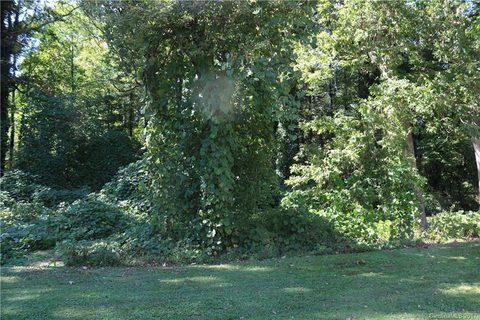 000 W Pine Street sold lot in Juanita Hill, Hendersonville, NC