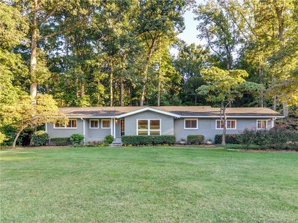 501 Hillandale Drive sold home in Sardis Terrace, Charlotte, NC