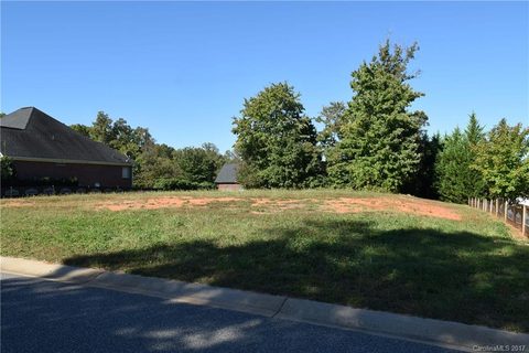 909 Ida Oates Lane