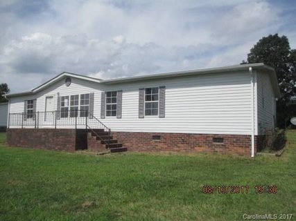5813 Dachshund Street