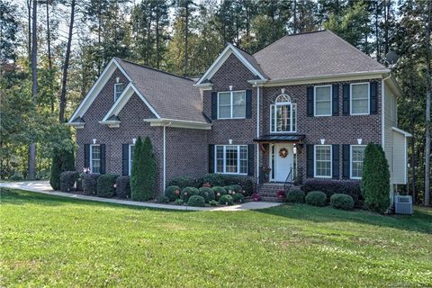 180 Winding Creek Drive sold home in Twin Creek Estates, Troutman, NC