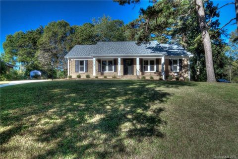 6825 Olde Savannah Road