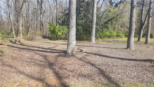 326 Meadowbrook Road sold lot in Wendover Hills, Charlotte, NC