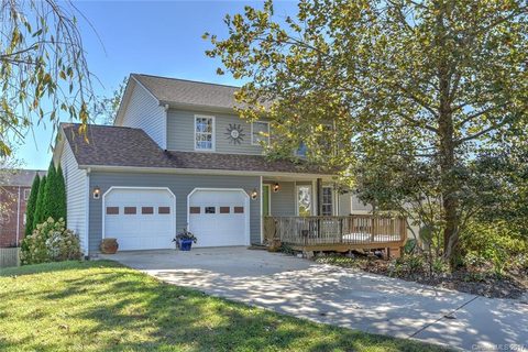 11 Mill Stone Drive sold home in Mill Stone, Asheville, NC