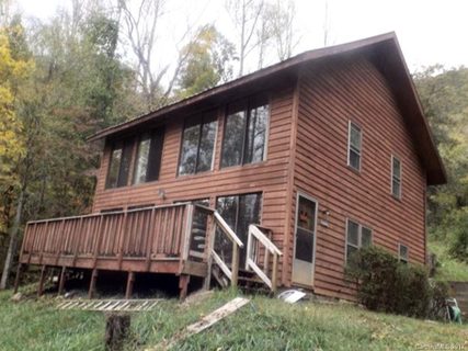 323 Black Mountain Road 25 sold home in LaPorte Acres, Cullowhee, NC