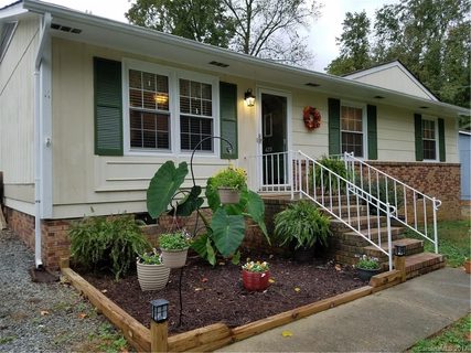 423 Valley Street sold home in Sunset Park, Stanley, NC