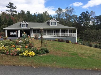 105 Flat Branch Trail sold home in Hemlock Crossing, Mill Spring, NC