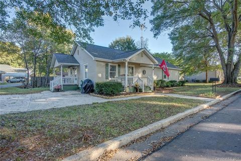 120 Rankin Street sold home in South Fork Crossing, Belmont, NC