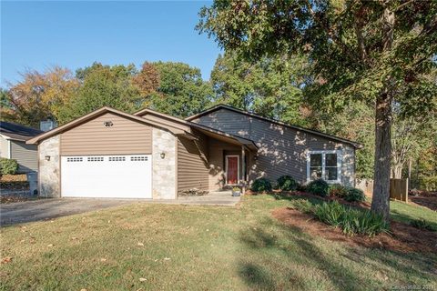 4007 Bon Rea Drive sold home in Cedar Woods, Charlotte, NC