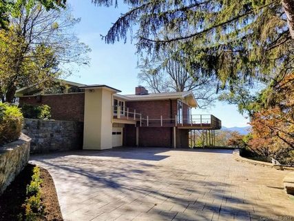 92 Horizon Hill Road sold home in Lookout Mountain, Asheville, NC