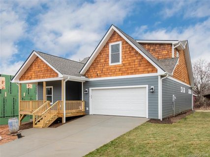 16 Woodbridge Park Drive