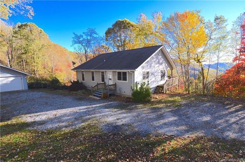104 Jesika Drive sold home in Rock House Cove, Clyde, NC